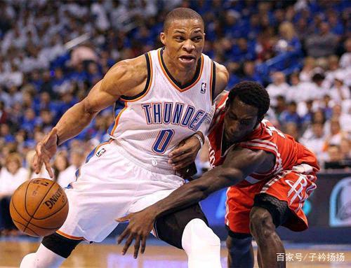 双手递手 双手递手